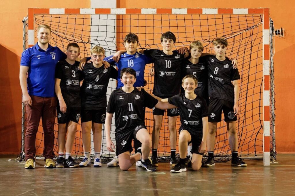 L'équipe des u15 Garçons du Sarlat Handball Périgord Noir, lors de leur match du 16/12/2023